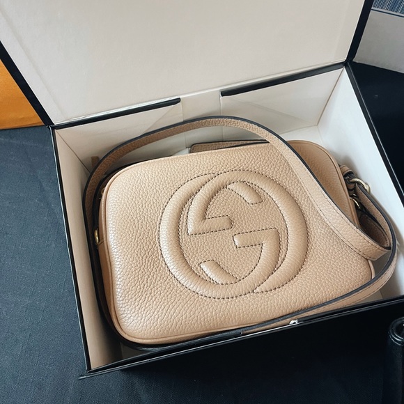 Welcome to Adora’s Closet! 💗 - Picture 3 of 7